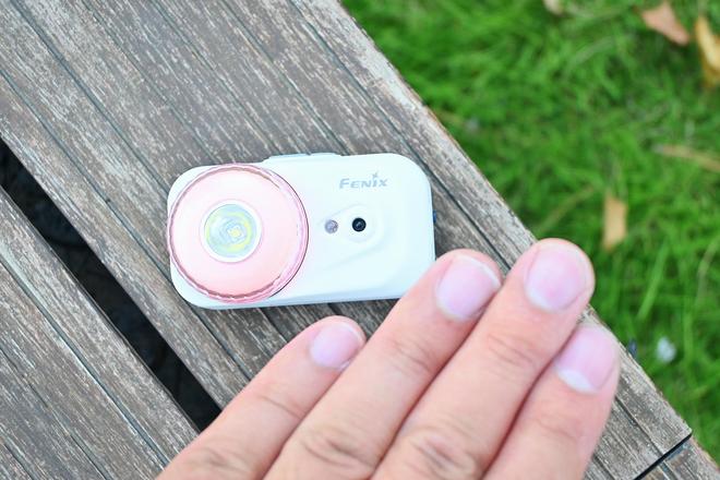 小魔方头灯体验让你爱不释手!瓦力棋牌超轻超能!Fenix(图14) 小魔方头灯体验让你爱不释手!瓦力棋牌超轻超能!Fenix(图14)
